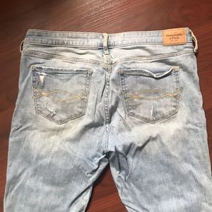 Distressed Abercrombie & Fitch Womens Jeans 10R